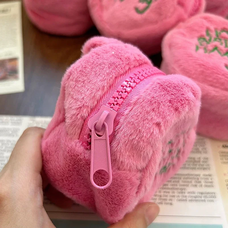 Розовый мини плюшевый кошелек для наушников Чехлы для монет Женщины Девочки Письмо Вышивка Сумка для хранения Кошельки Симпатичные дорожные сумки на молнии
